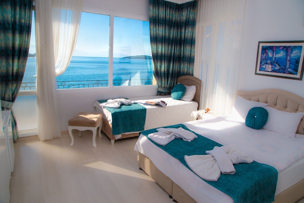 Foca Kumsal Hotel 8/50