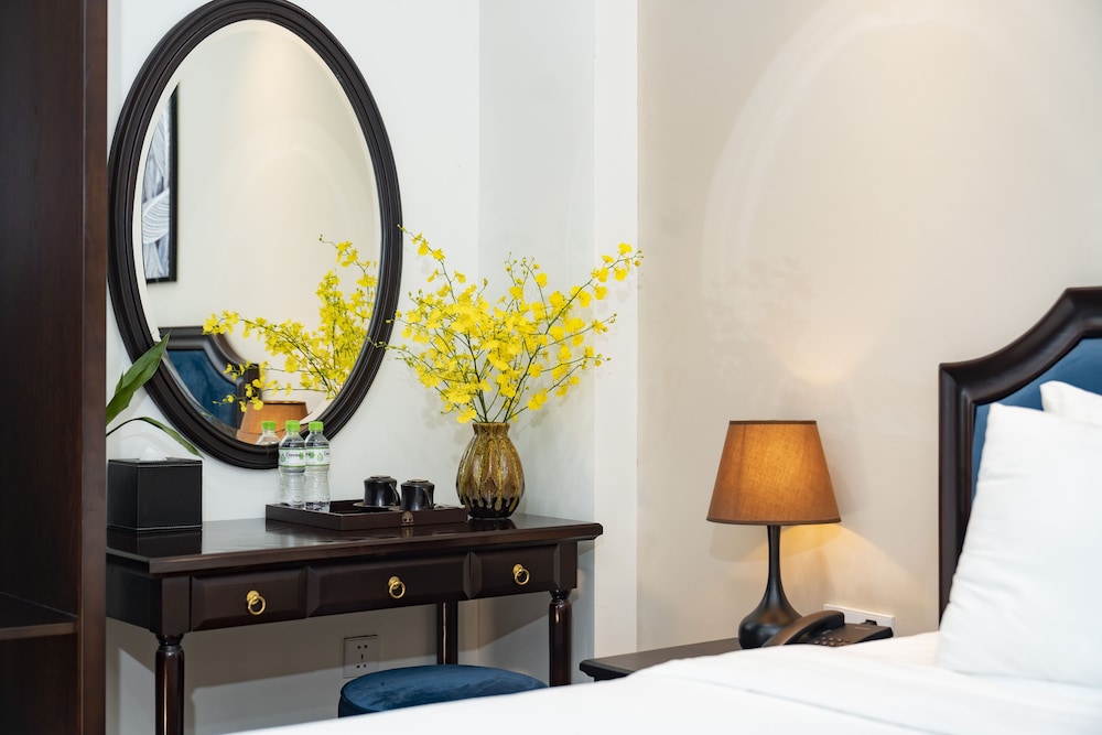 Hanoi Fiesta Grand Hotel and Spa 20/28