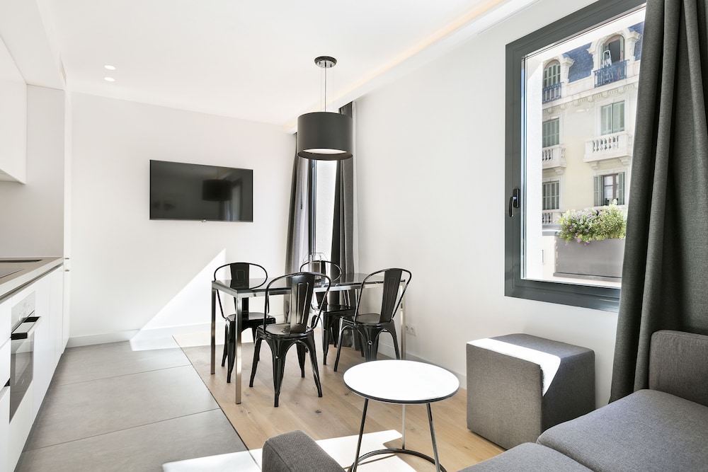 Murmuri Residence Mercader 57/70