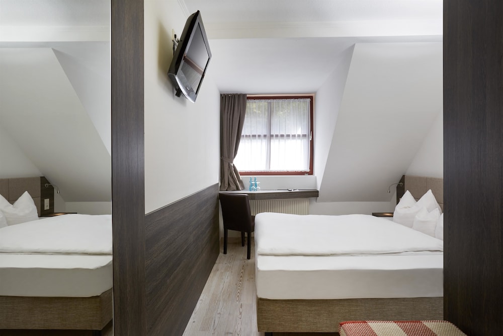 H Hotel Nuremberg Ex Ramada Landhotel 23/59