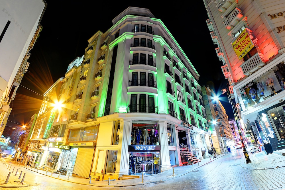 Novel Hotel 2/53