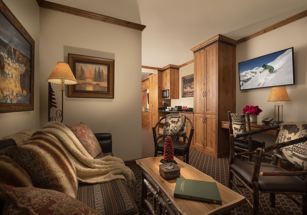 Parkway Inn 44/64