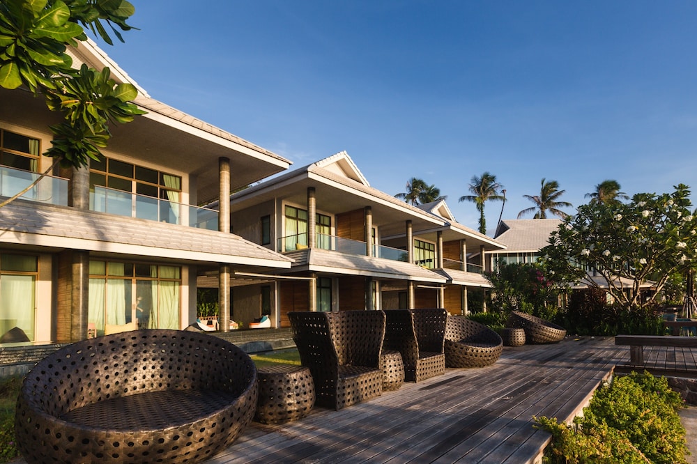 NA TARA RESORT 3/50