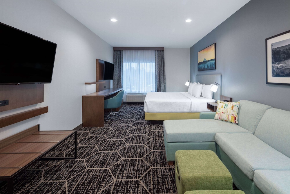 La Quinta Inn and Suites by Wyndham Centralia 31/50