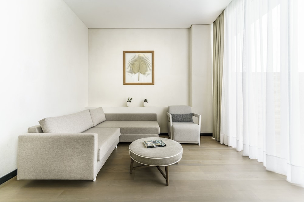 Cape Bodrum Luxury Hotel Beach 49/79