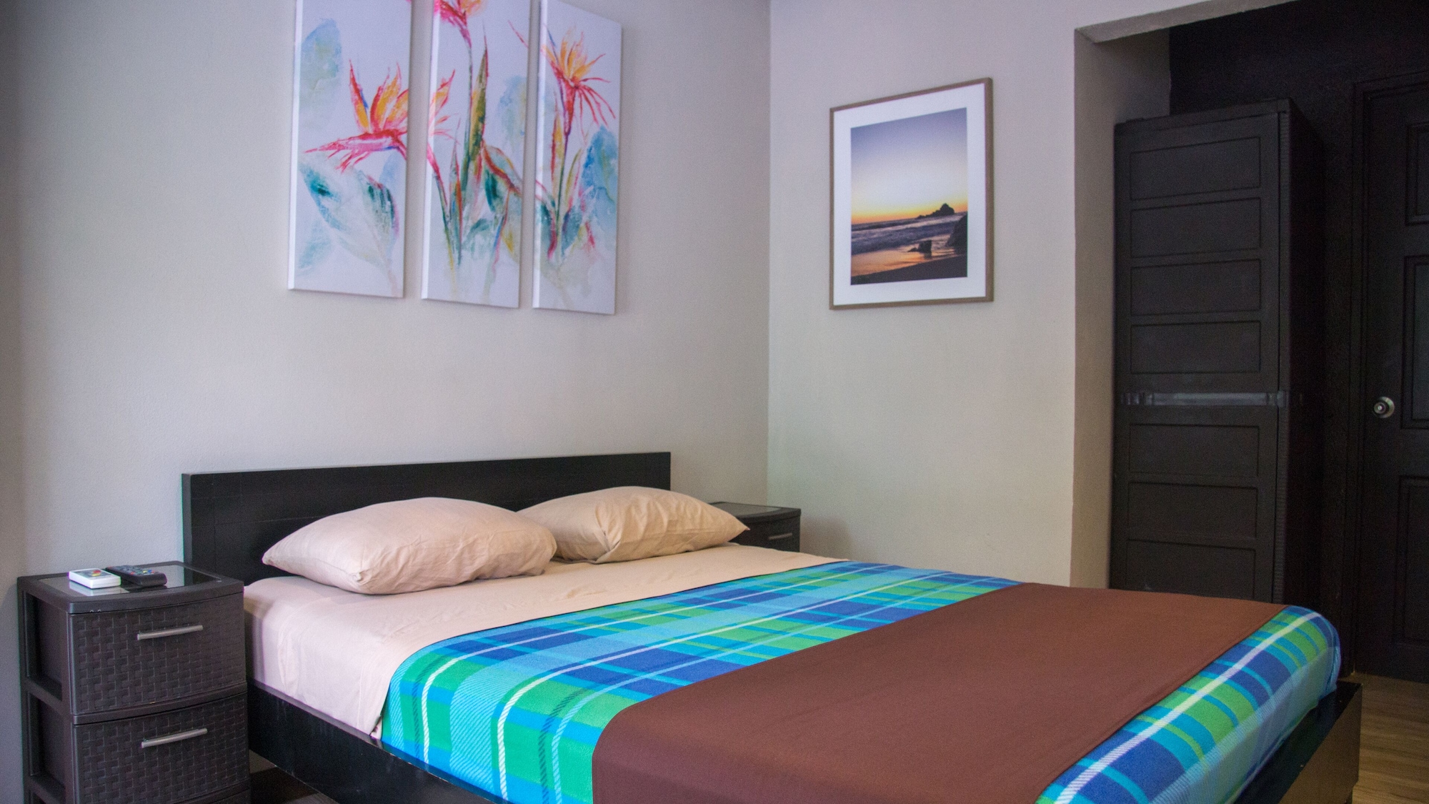 ECONOMY, DOUBLE BED