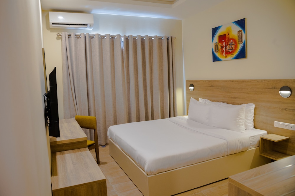 Hotel Silver Moon CI 12/68