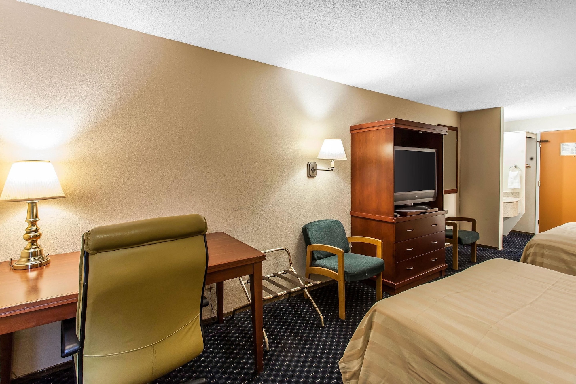 غرفة قياسية بسريرين كوين، Rodeway Inn Seattle Airport 3/4