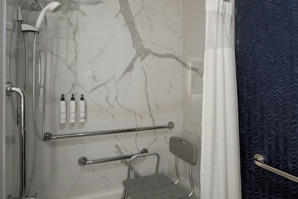Fairfield Inn Suites Lafayette South 36/36
