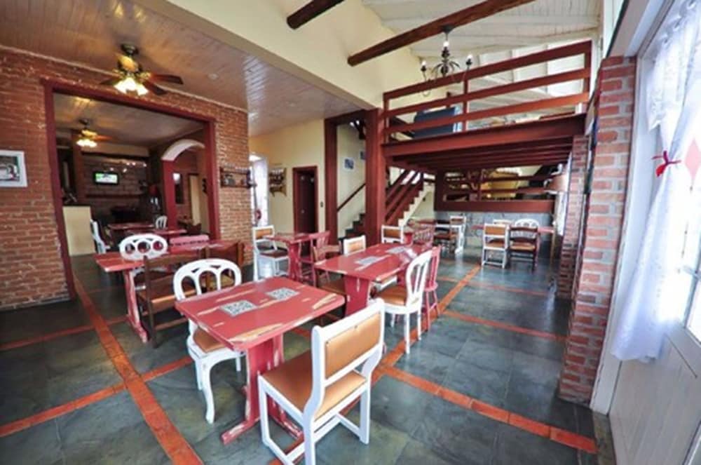 Aardvark Inn Pousada 65/74