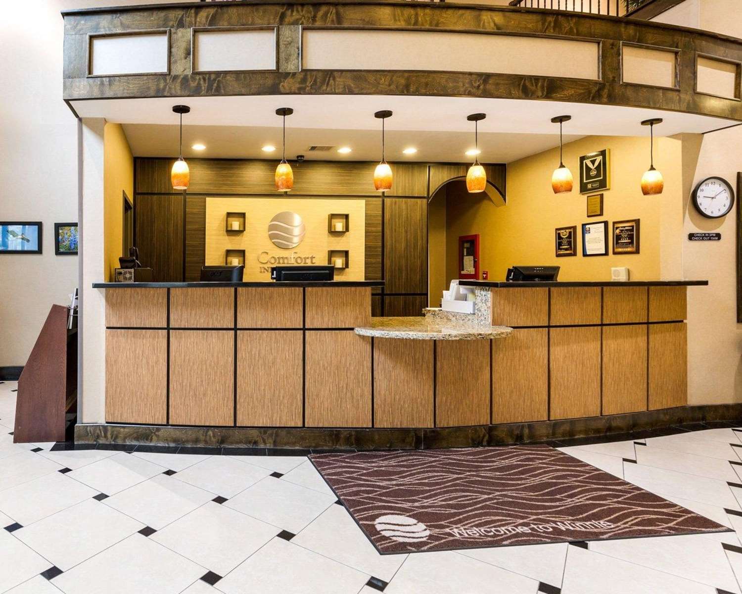 Comfort Inn & Suites Winnie 6/24