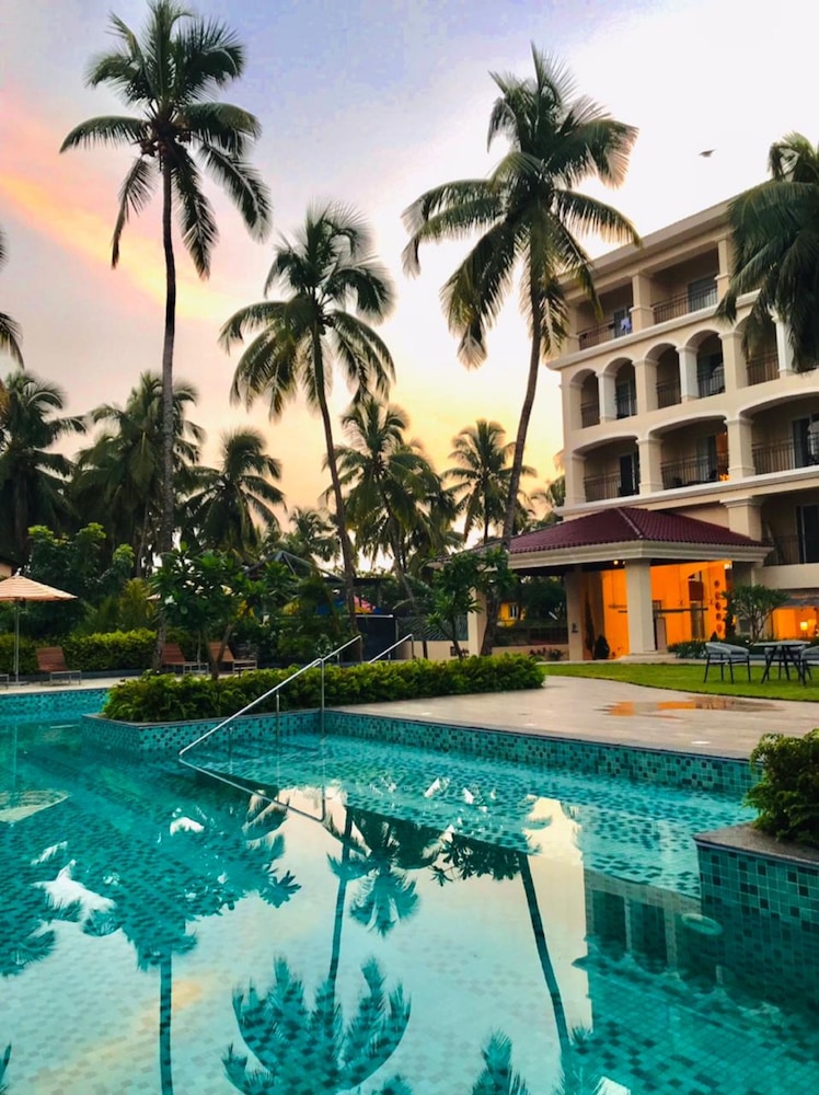 Holiday Inn Goa Candolim 8/75