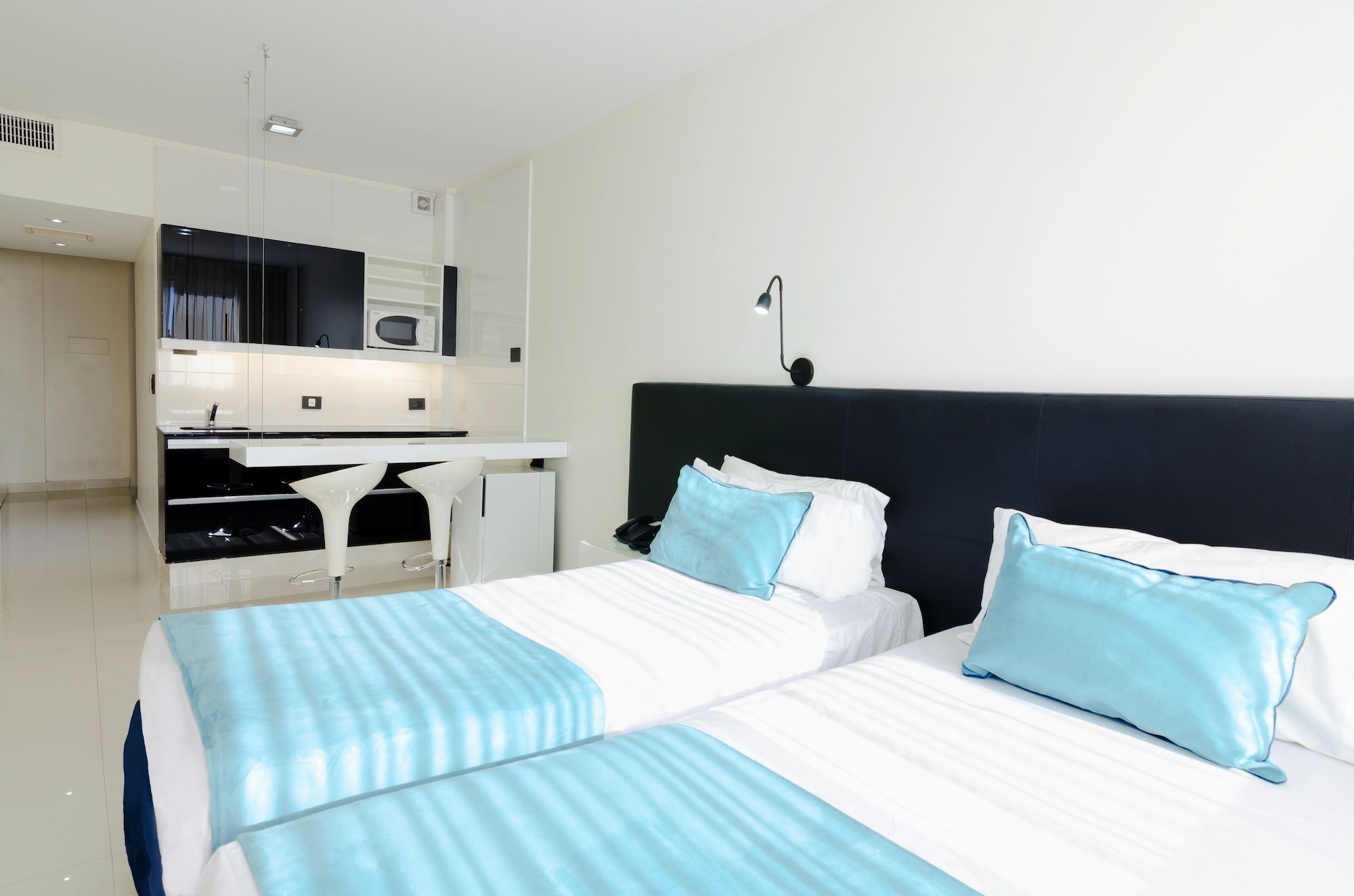 STANDARD, DOUBLE BED