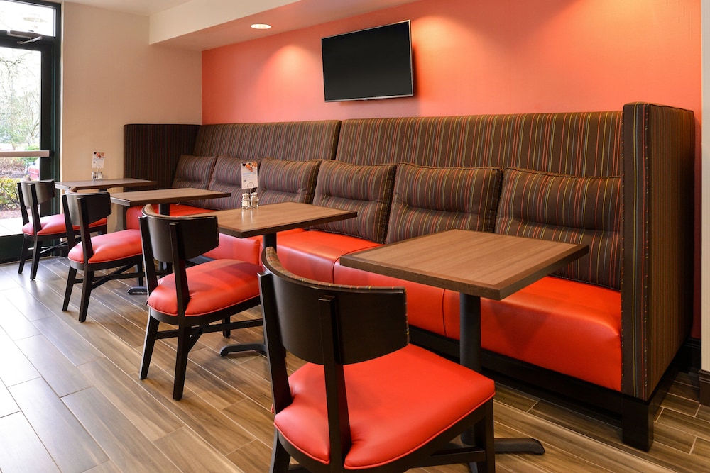 Holiday Inn Express Portland West/hillsboro, An Ihg Hotel 54/73