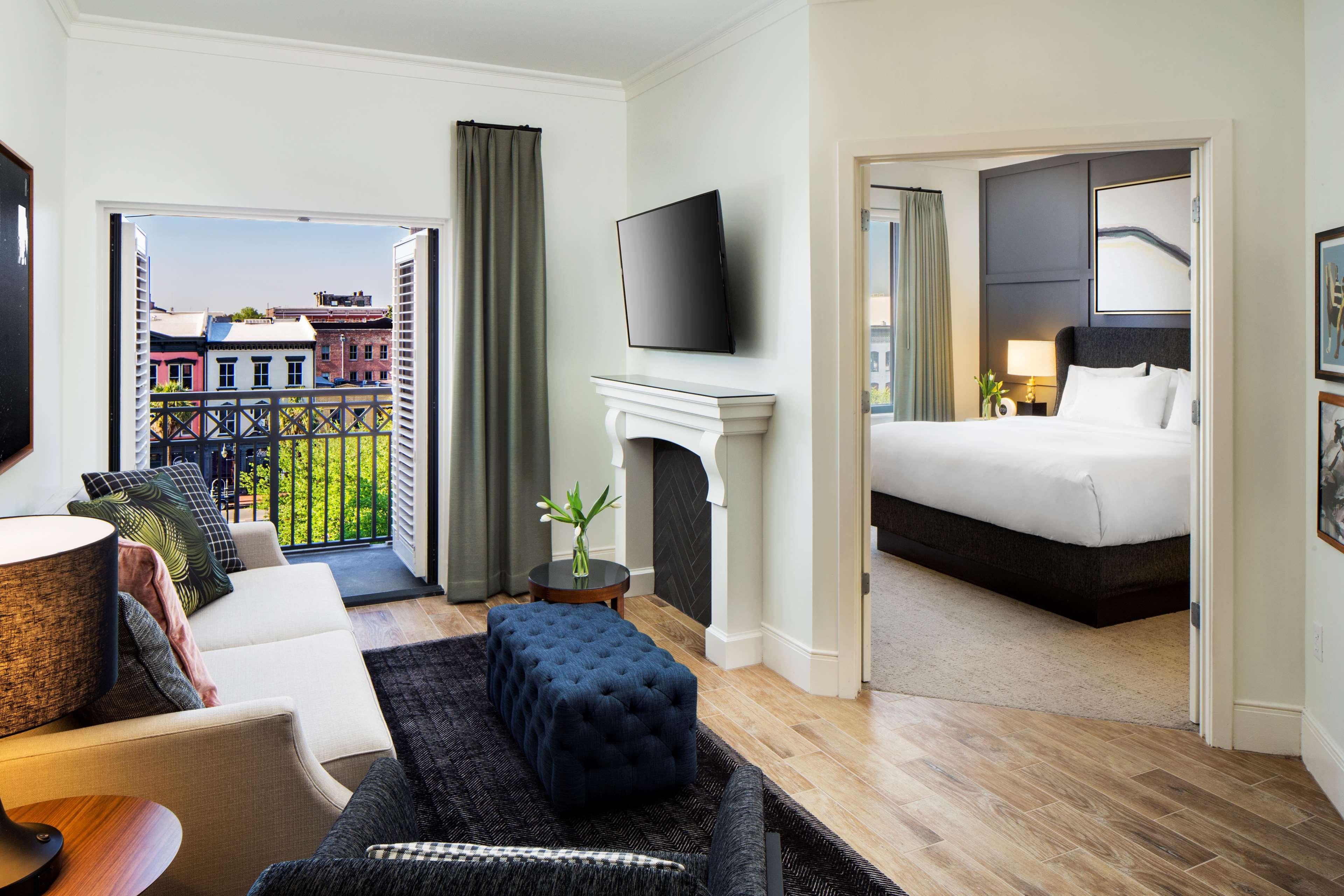 Andaz, Deluxe, Suite