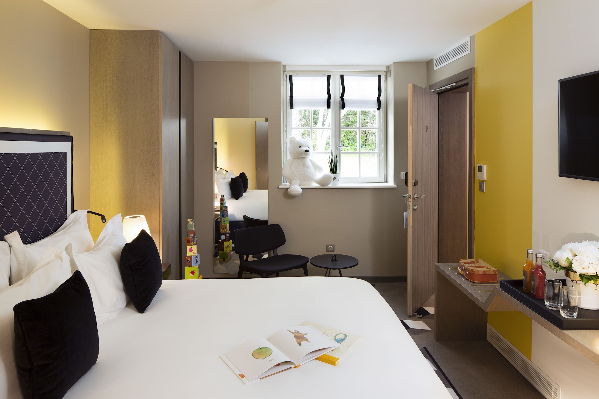 SUPERIOR, DOUBLE BED