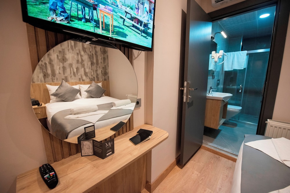 Mahya Hotel 24/25