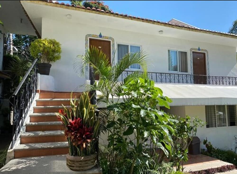 Hotel Quinta las Flores 1/71