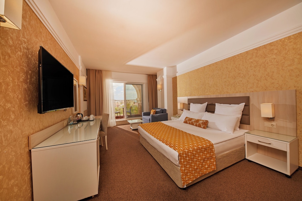 ROOM, SINGLE, DOUBLE BED, PARK VIEW, TERRACE