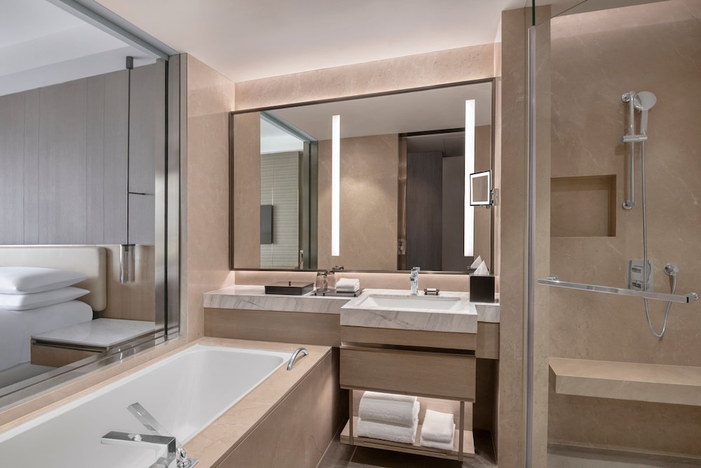 Navi Mumbai Marriott Hotel 46/49