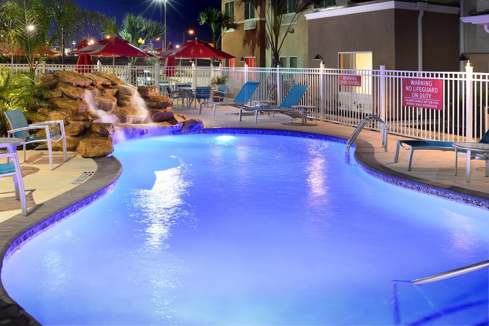 Towneplace Suites By Marriott Laredo 44/50