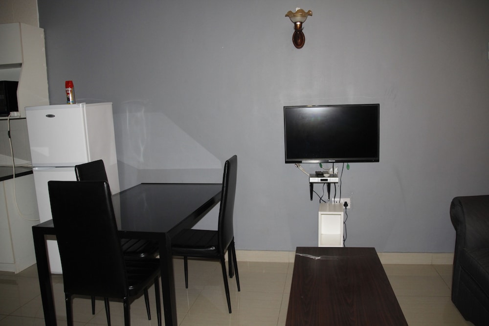 Asante Apartments 29/42