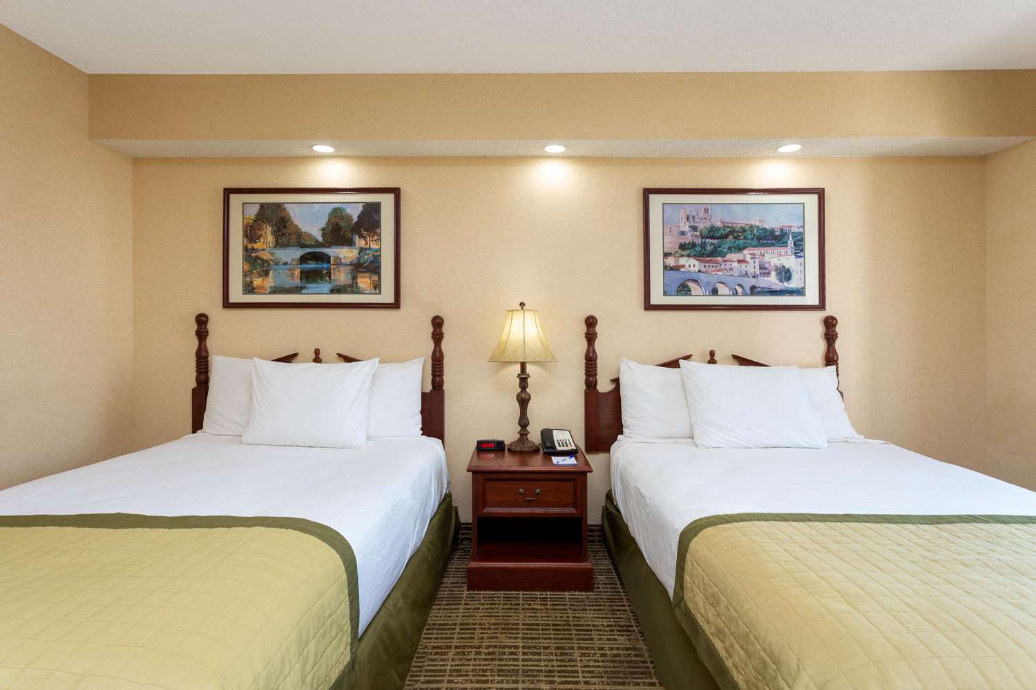 Baymont By Wyndham Easley/Greenville 6/34