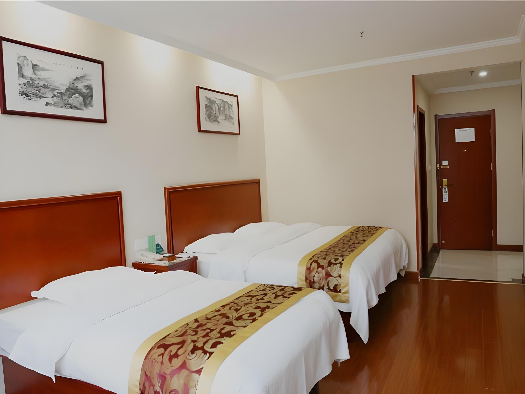 SUPERIOR, TWIN BEDS
