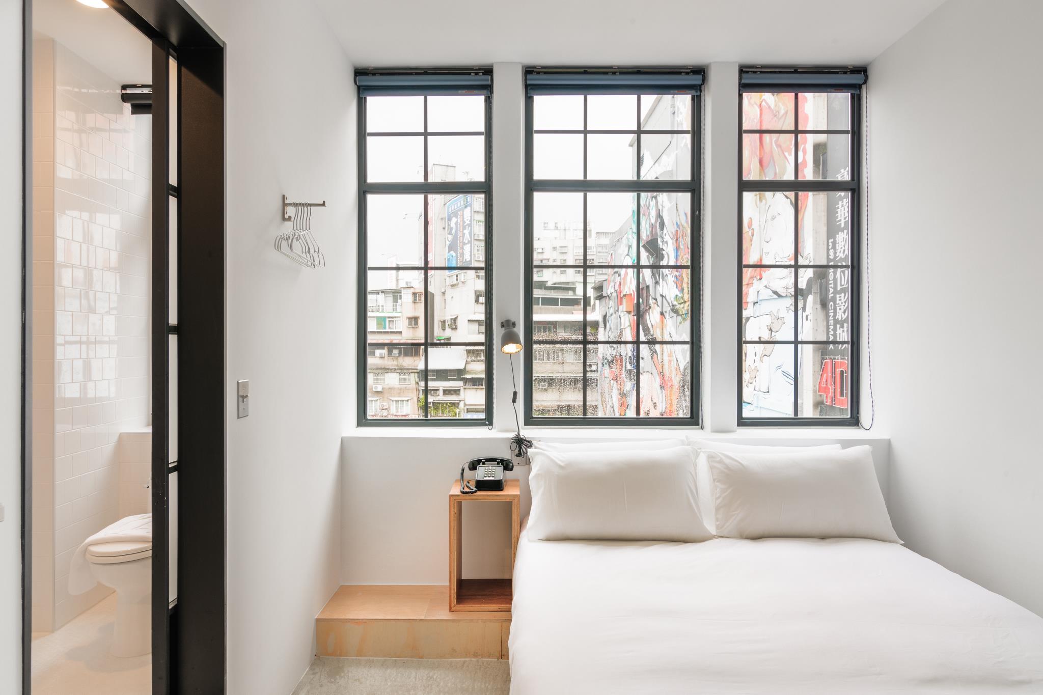 Room, Double Bed, Street View