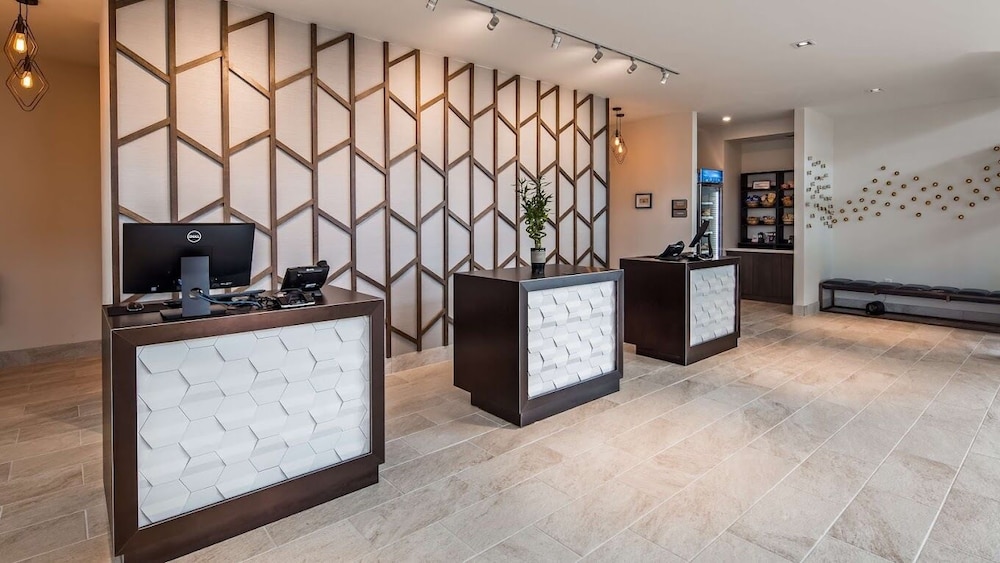 Hawthorn Extended Stay Austin North 4/50