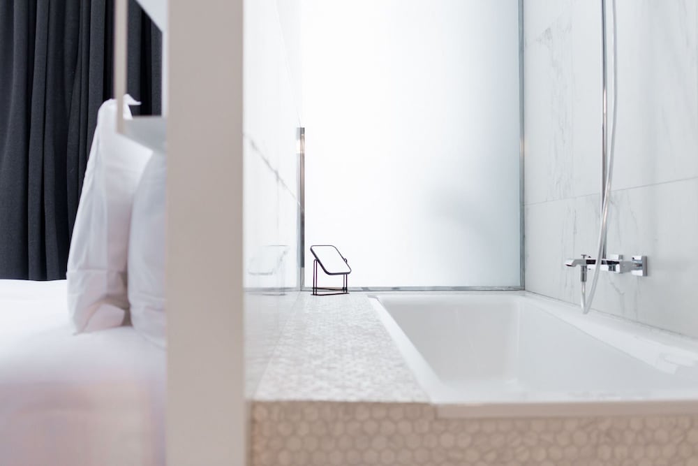 1Er Etage Opera 50/52
