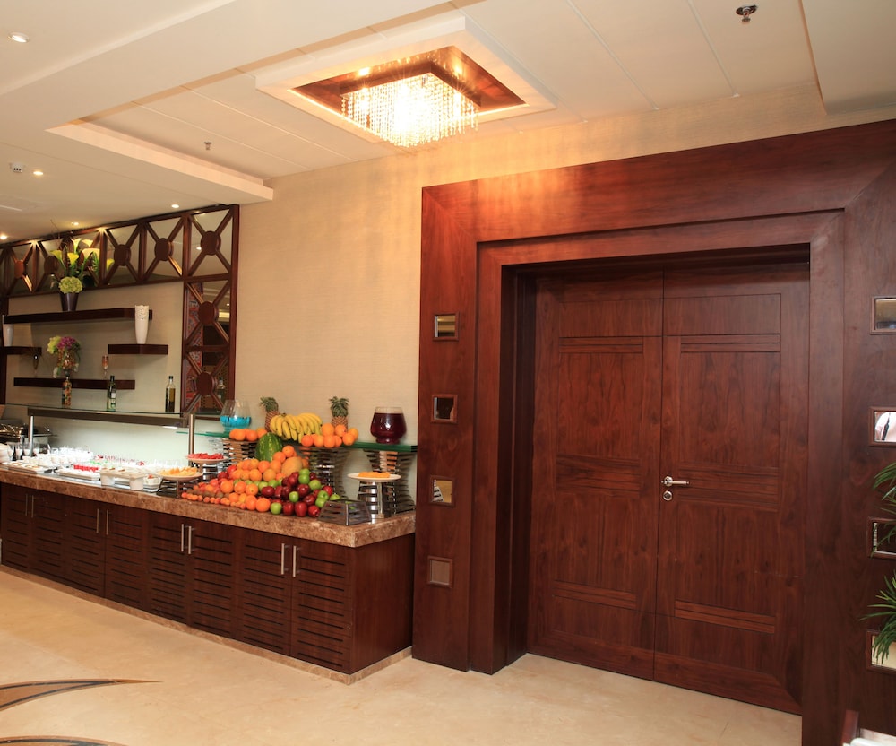 Lobby at Intour Jazan Hotel, JIZAN