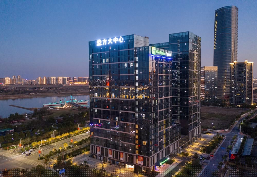 Holiday Inn Express Nanchang Riverside 37/77