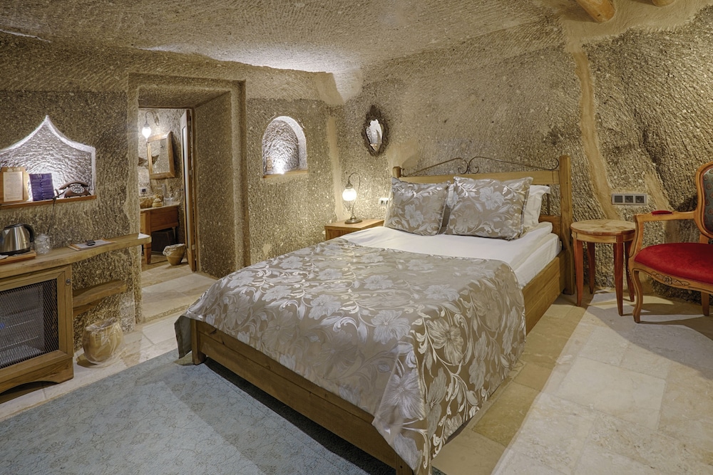 STANDARD, DOUBLE OR TWIN BED