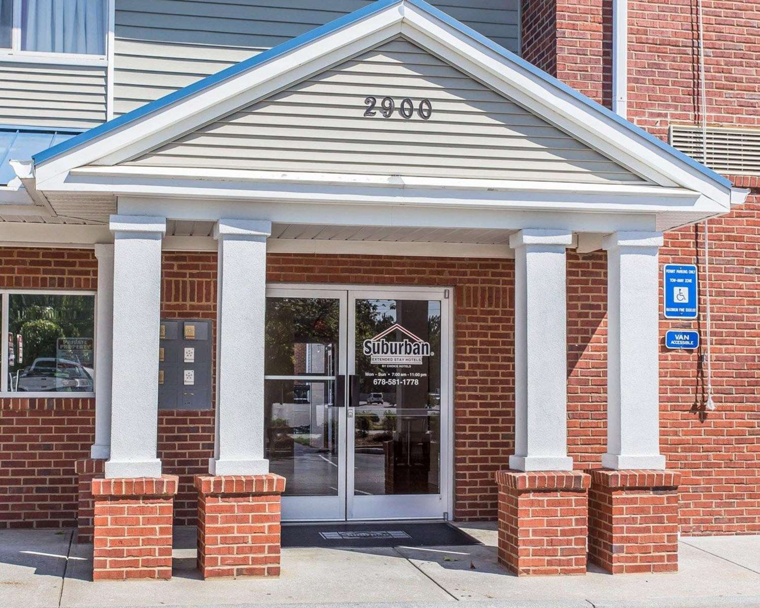 Suburban Studios Kennesaw Marietta North 2/39