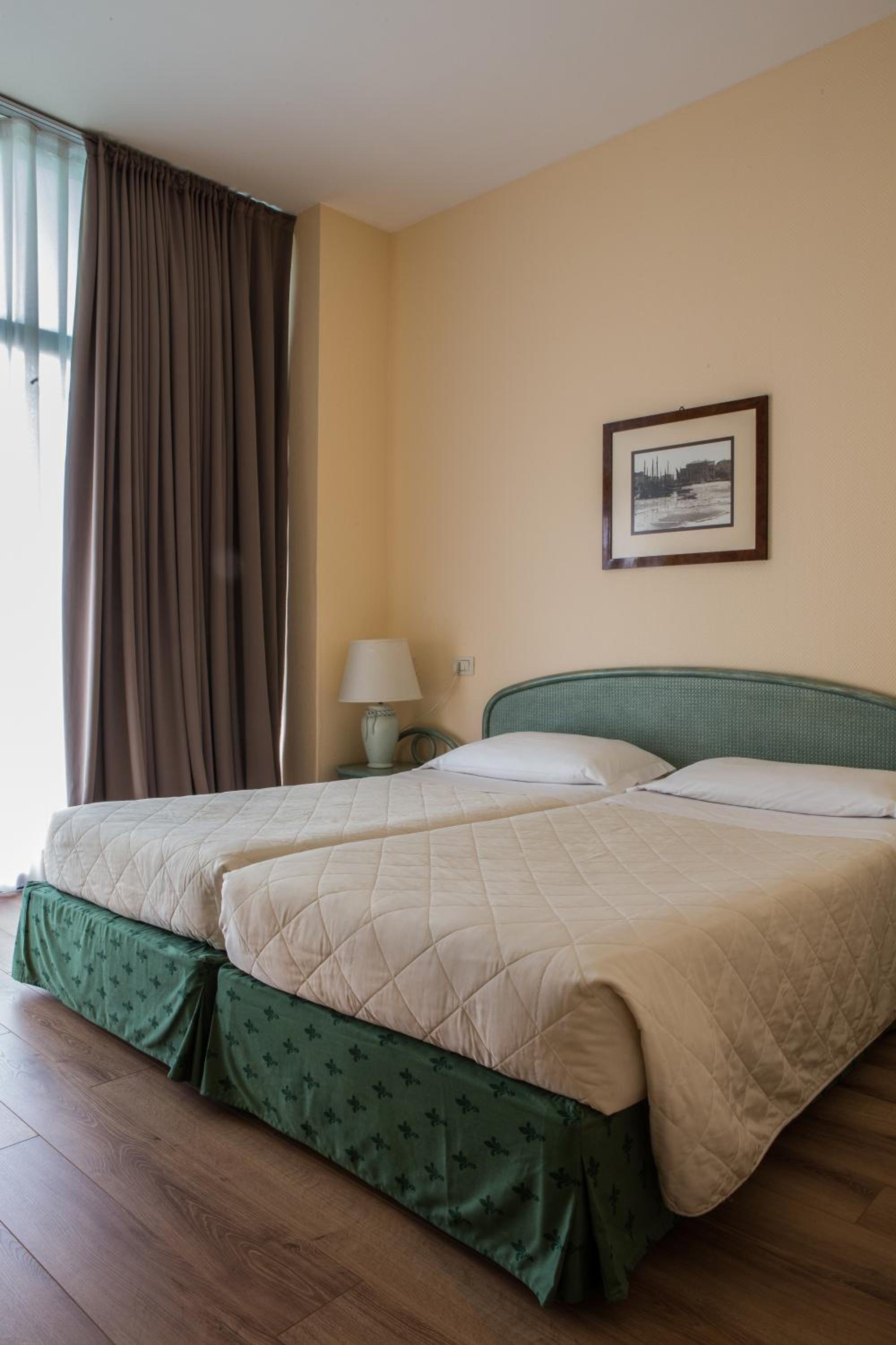 Superior, Double Bed, Sea Side
