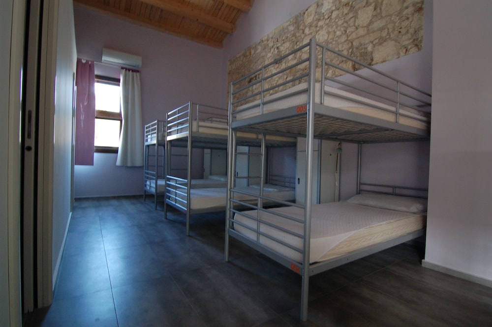 Lol Hostel Siracusa 12/26