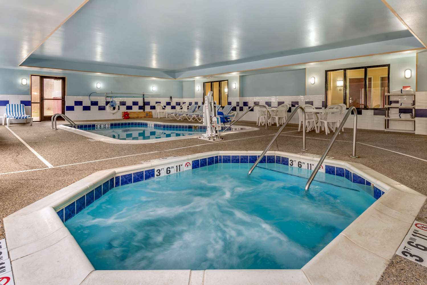 Comfort Suites Elkhart South 5/15