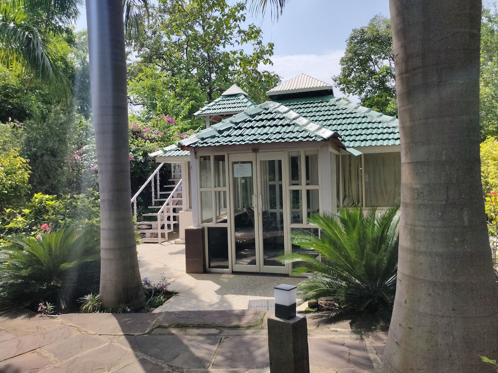 Village Machaan Resort 40/46