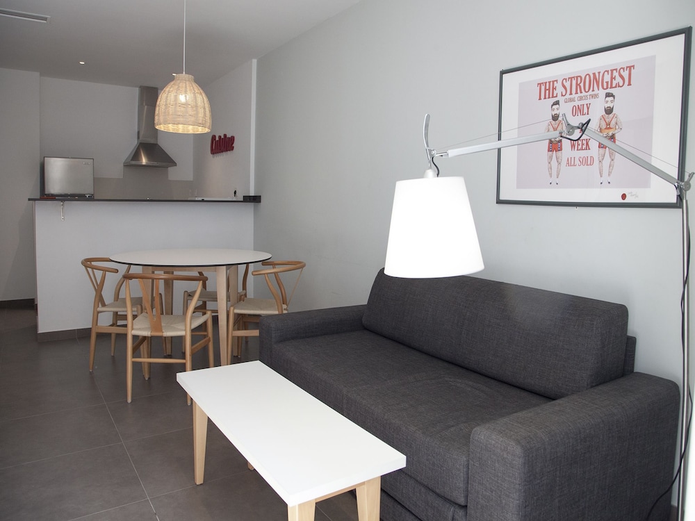 Flats Friends Soho Suites 48/64