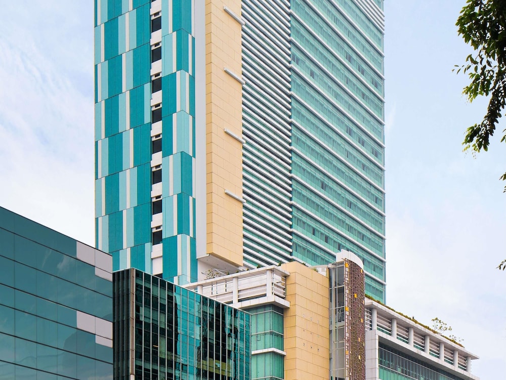 Novotel Jakarta Gajah Mada 44/49