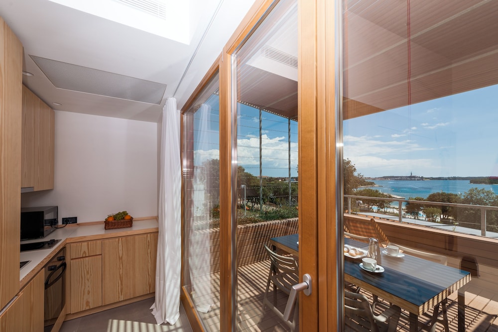 Maistra Select Amarin Resort 49/50