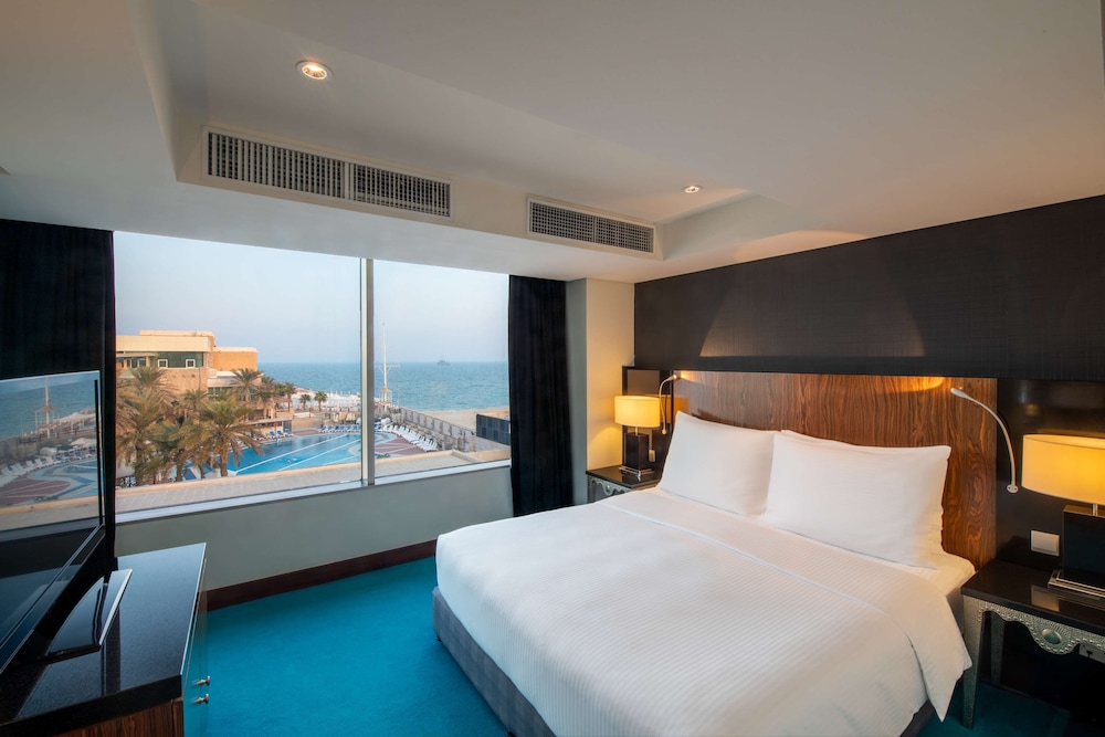 RADISSON BLU HOTEL KUWAIT 16/48