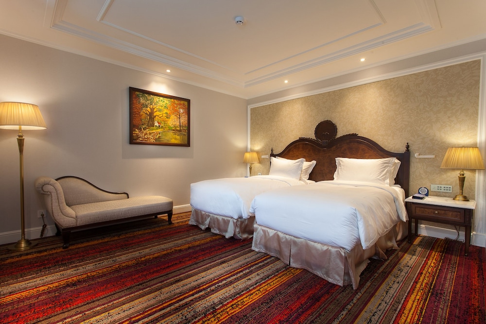 The Lapis Hotel 23/74