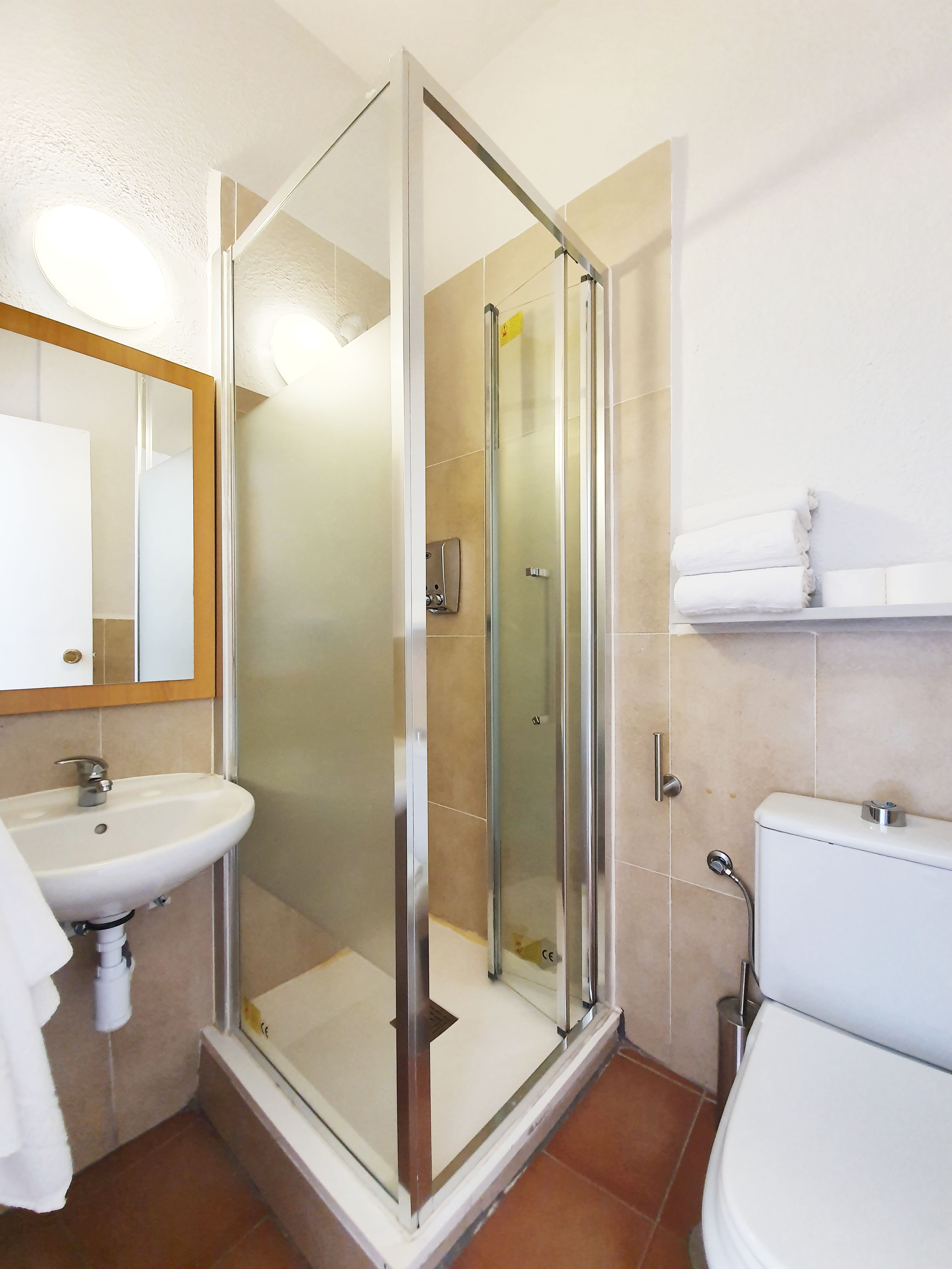 Hostal Alicante 40/40