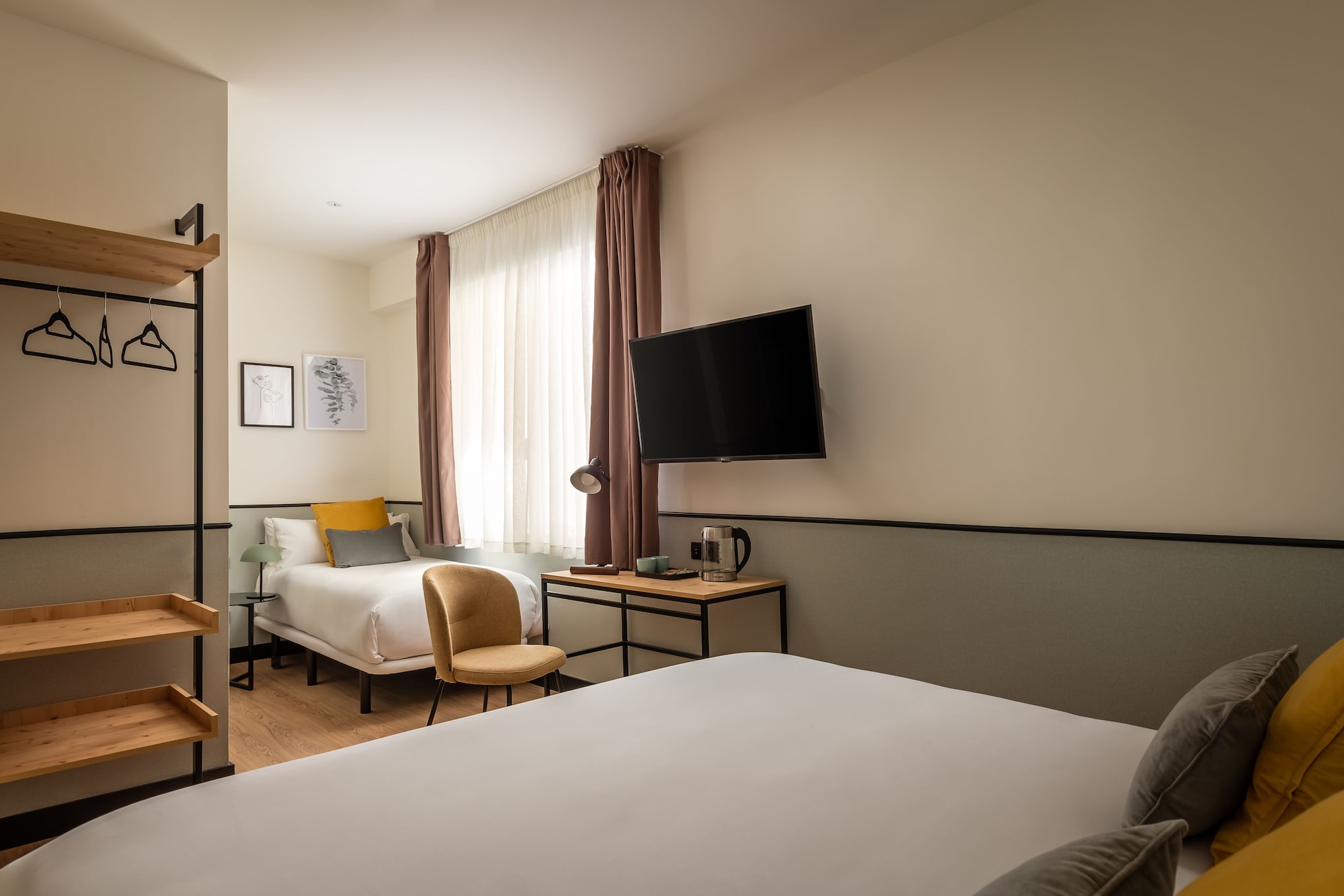 TRIPLE, 1 DOUBLE AND 1 SINGLE BED