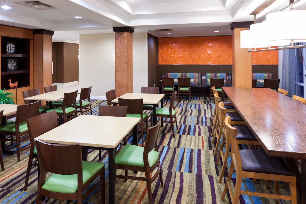 Fairfield Inn Suites Jacksonville Butler Boulevard 36/50