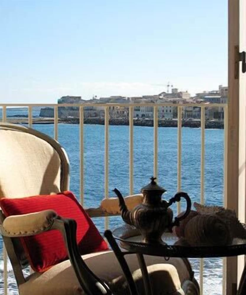 Siracusa Resort Musciara 64/72