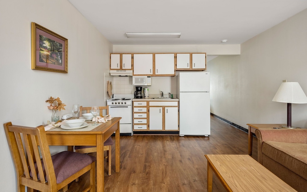Affordable Suites Hickory/Conover NC Hotel 18/31