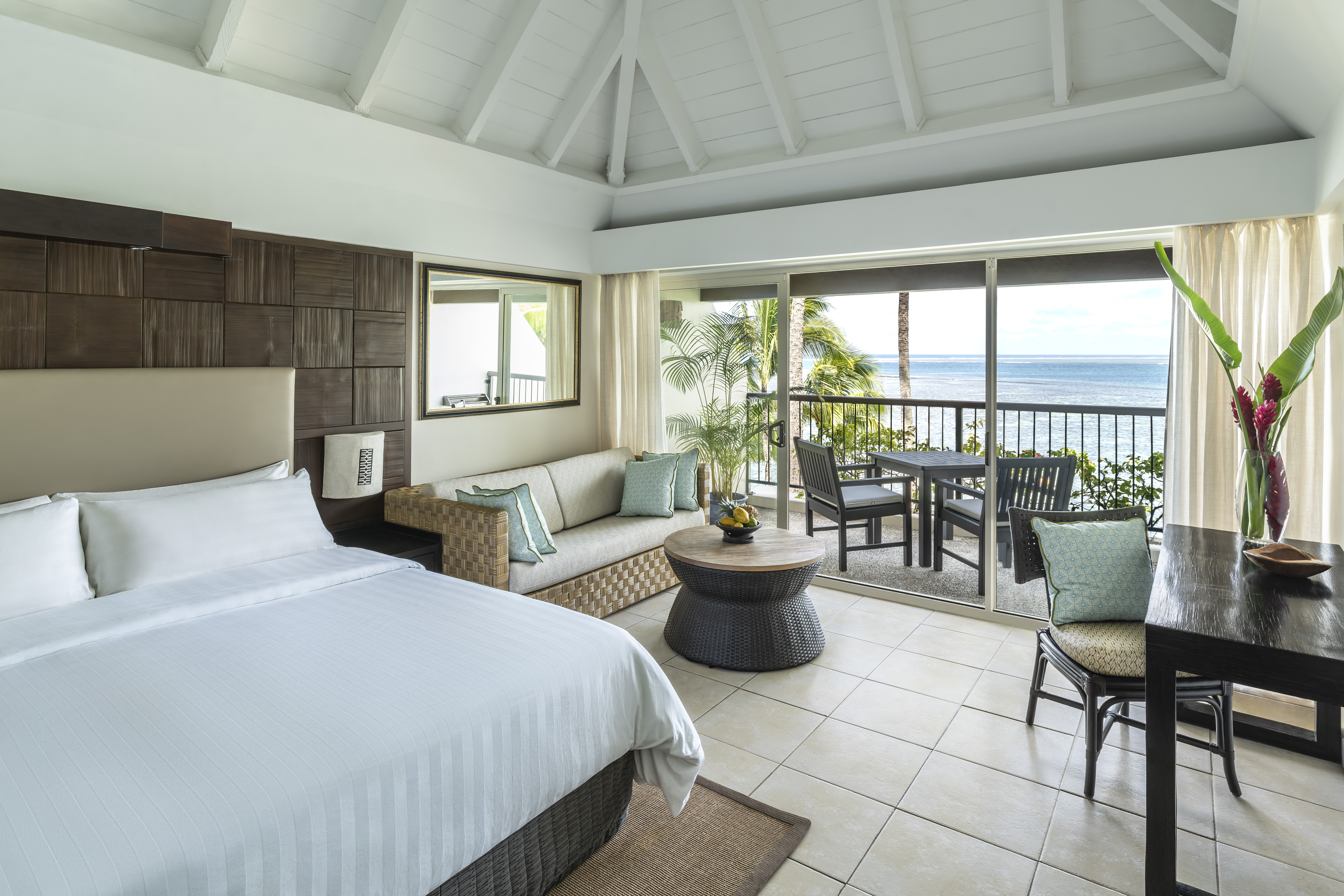 Ocean, Deluxe, King Bed